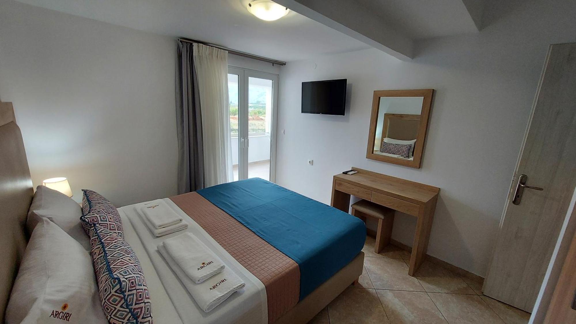 Argiri Apartments & Suites Георгиуполис Экстерьер фото